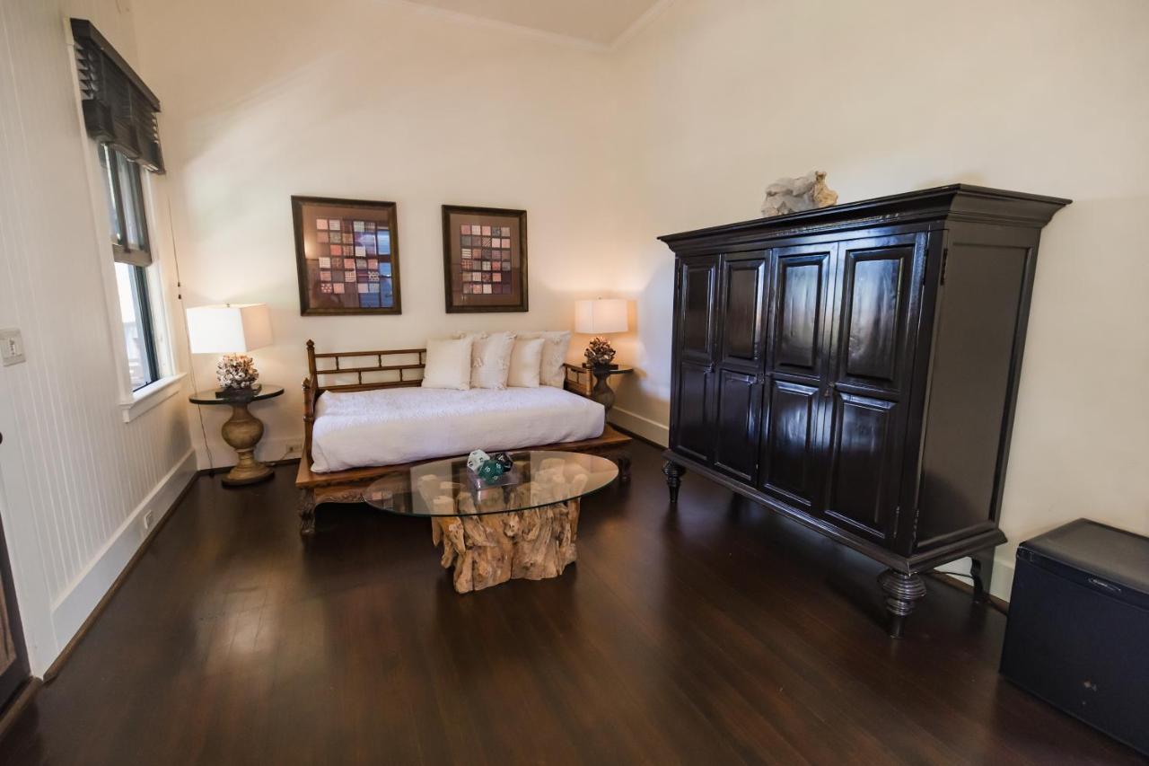 Lumeria Maui, Educational Retreat Center Makawao Екстериор снимка